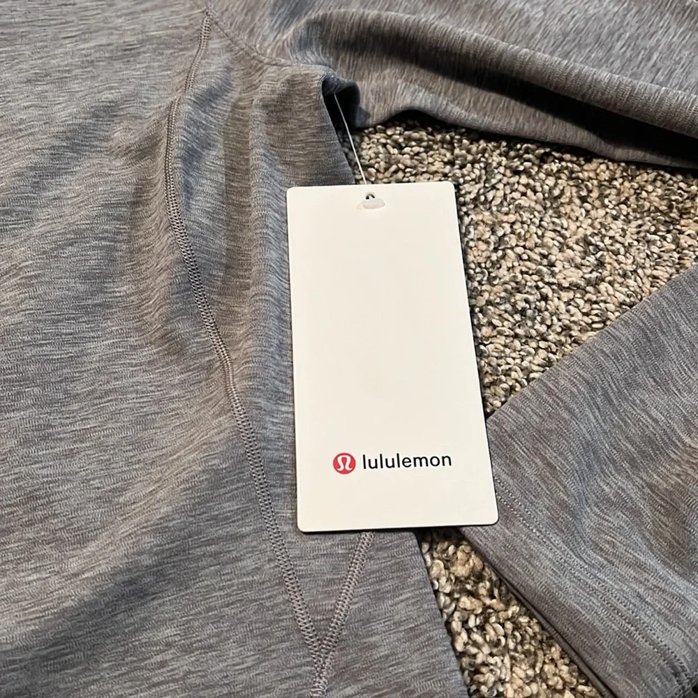 NWT Lululemon Long Sleeve Align size 8_2
